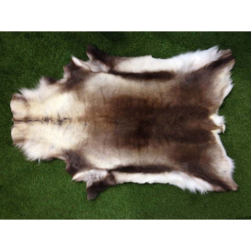 Gealtan Reindeer Hide- Large with Standard Finish