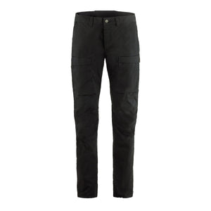 52 / Black