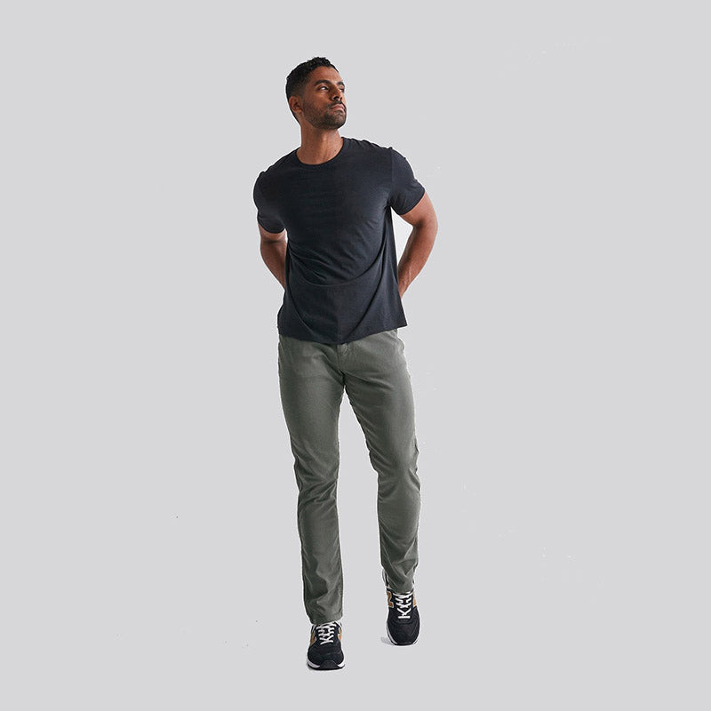 Duer Mens No Sweat Relaxed Taper Gull 31/32