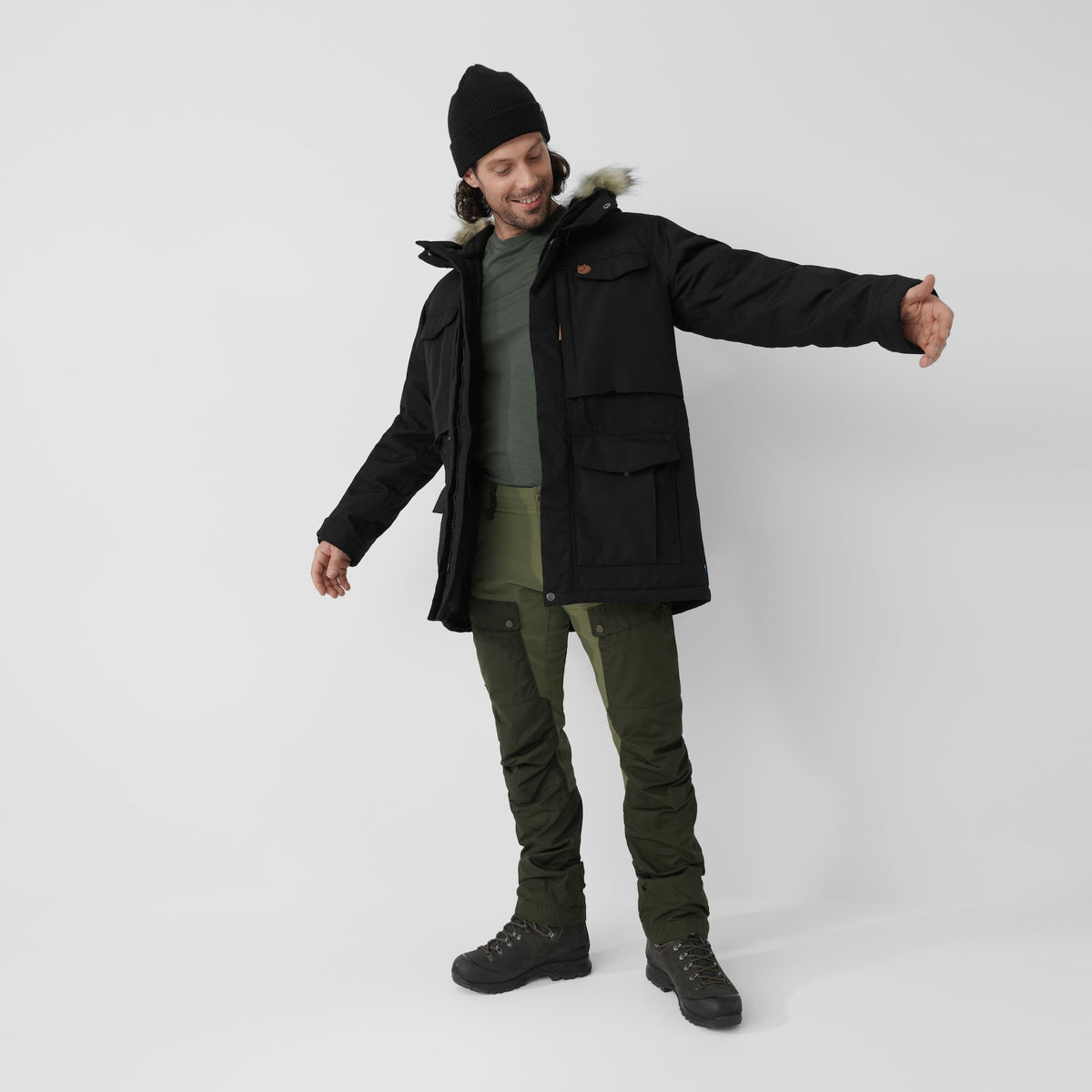 Fjallraven Nuuk Parka M - model shot, front