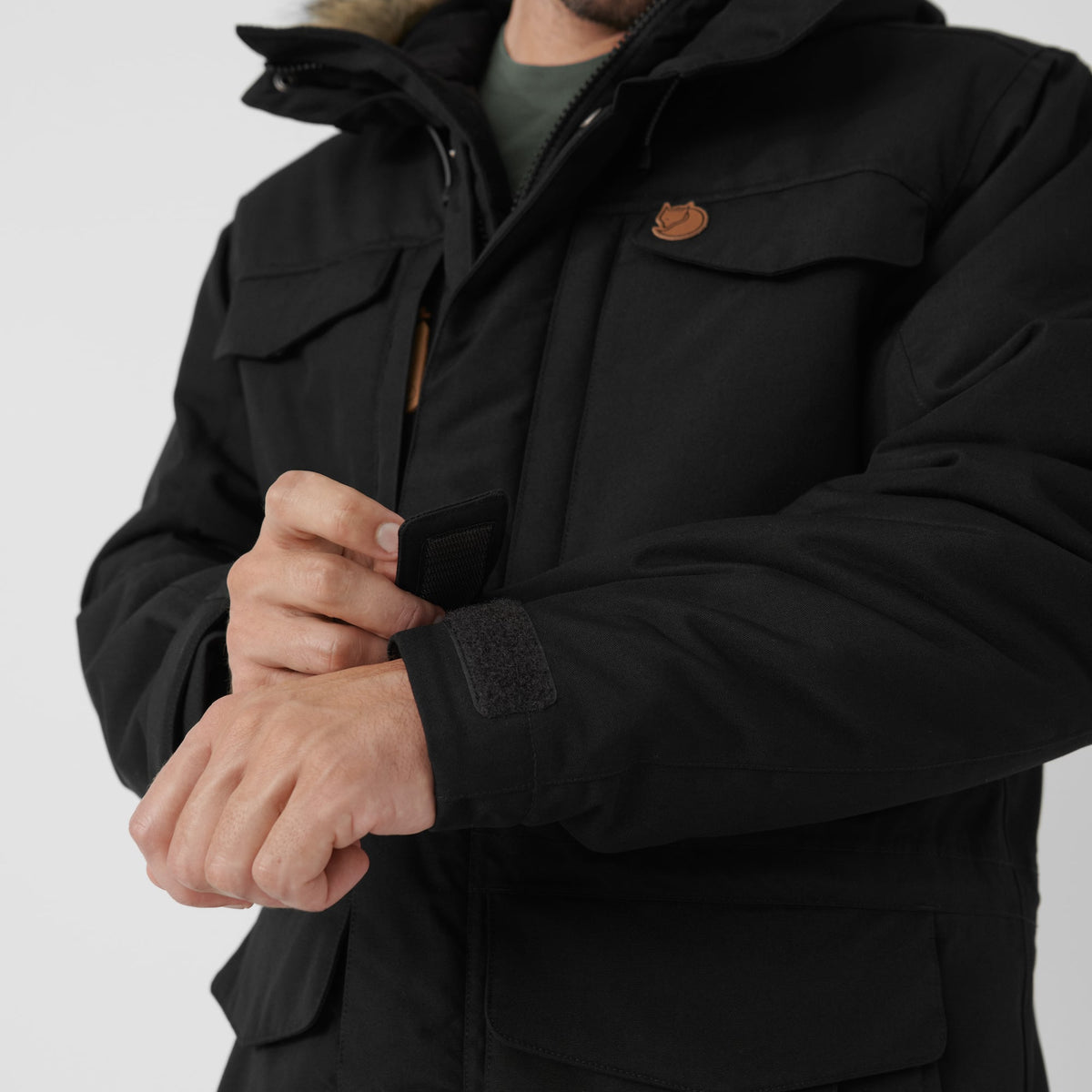 Fjallraven Nuuk Parka M - cuff detail