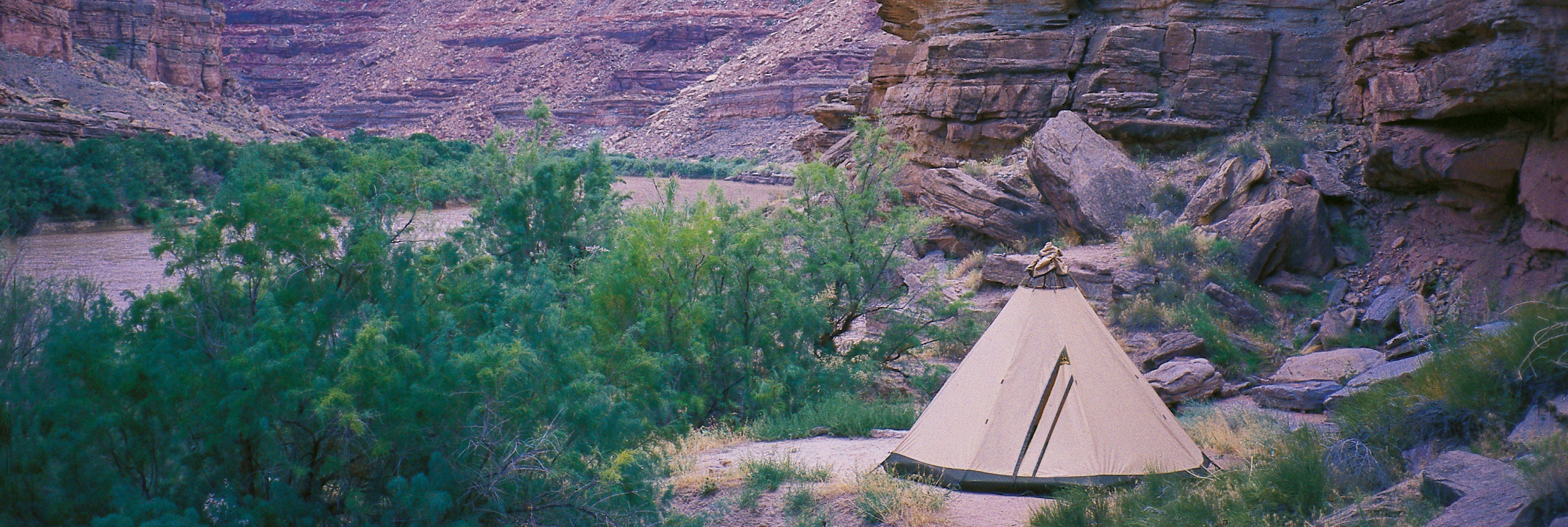 Tentipi in the desert